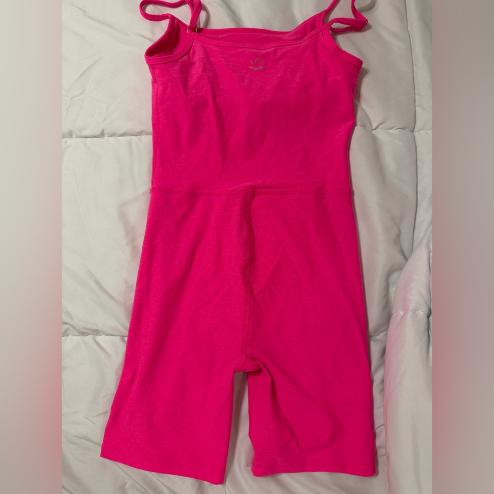 Beyond Yoga Hot Pink Top